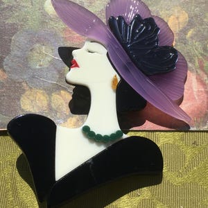 FRENCH 1960s Oversized LUCITE BROOCH~ Chic Parisian Woman & Wide Brim Fascinator Hat / Jewellery /Red Lipstick ~Made in France~ Mint Vintage