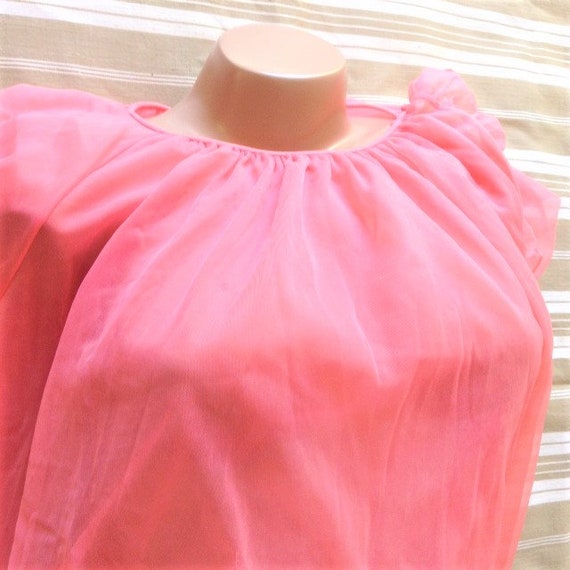 Rare 1960s Vintage Woman Babydoll Pink Open Peign… - image 3