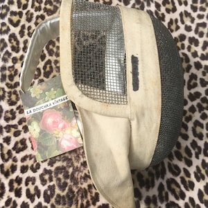 FRENCH Souzy . Paris 1930s Adult FENCING MASK / Face Guard / Helmet ~ Wire Metal Mesh ~ Made in France ~ Good Condition ~ Sports Collectible
