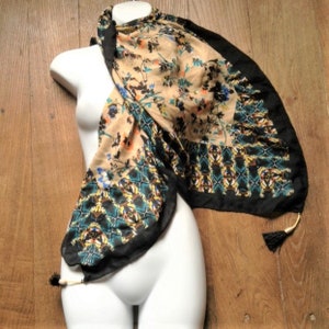 French Woman Vintage Square Shawl Wrap Scarf - Joyful Floral Print & Pom Pom - Timeless Style - New - 41 x 41