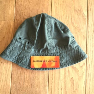 French 1980s Unisex Women Men Vintage Military Bob Bucket Hat - Army Green Cotton - Timeless Style - Dated 1985 - Made in France - Unused -S