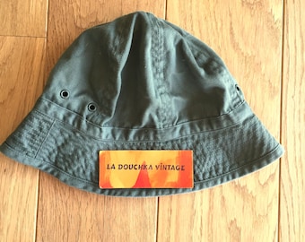 Sombrero de pescador estilo militar vintage unisex, estilo bob, de los años 80, de algodón verde militar, con fecha de 1983, fabricado en Francia, talla S.