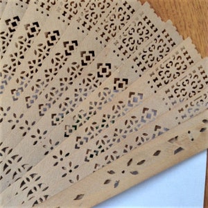 French 1970s Woman Vintage Pierced Wood Folding Hand Fan - Floral Design - A Real Beauty -Mint !