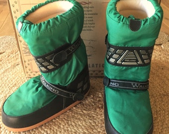 French 1980s Unisex Men Women Vintage Winter After Ski Snow Boots - Green Colour & Fully Lined - Made in France - New in Box-US 8/9-FR 41/43