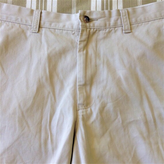 Classic Shorts（beige） Vintage Men Classic Sport Flat Front Casual Short Shorts