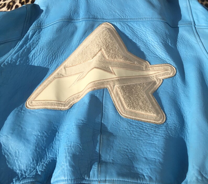 AVIREX 1980s Women JACKET & Patches ~ Iconic Bomber Style ~ Baby Blue Leather ~ Made in USA ~ Rare Vintage ~ S image 3