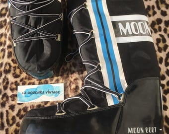 The ORIGINAL MOON BOOTS~ Women Winter Snow Boots ~ Black & White / Turquoise Blue Stripes ~ Rare Vintage ~ 35/38