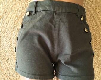 Short marin en coton pour femme vintage des années 1990 - Boutons en métal vert armée et boutons en métal doré - Neuf - XS/S