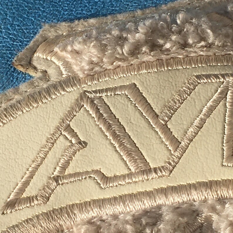 AVIREX 1980s Women JACKET & Patches ~ Iconic Bomber Style ~ Baby Blue Leather ~ Made in USA ~ Rare Vintage ~ S image 8