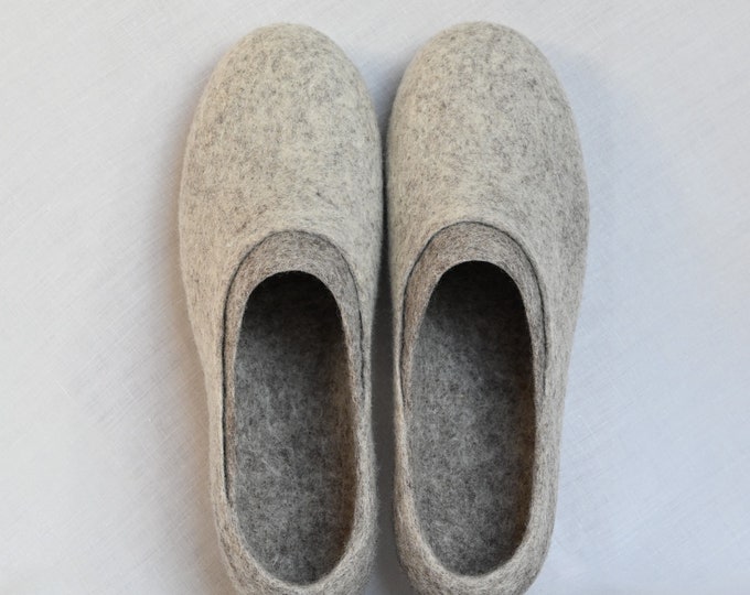 Eco wool slippers for men - Gift for spouse - Men's Slippers - Breathable Slippers - Comfortable slippers - Natural felted wool slippers