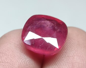 Fine quality Ruby glass filled faceted cushion shepe handmade stone weight  13.75 Carat