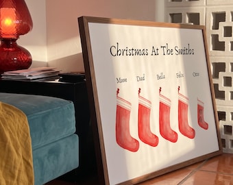 Individuell gestalteter Familienweihnachtsdruck, personalisiertes Porträt mit Weihnachtsmütze, festliche Wanddekoration