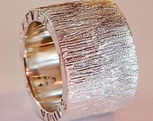 Hand Made Chunky 925 Sterling Silver Ring with a Sparkly Etch Design which can be Personalised on the Band