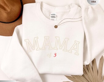 Custom Mama Shirt with Kids Number – Personalized Mom Sweatshirt, Trendy Aesthetic Outfit, Mothers Day Gift for Mom