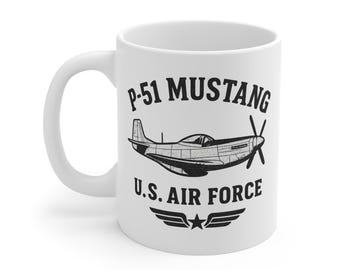Caneca P-51 Mustang, Lenda da Segunda Guerra Mundial, Presente para Pilotos, Caneca para Amantes de Aviões Vintage, Caneca de Café com História Militar, Entusiasta da Aviação [...]