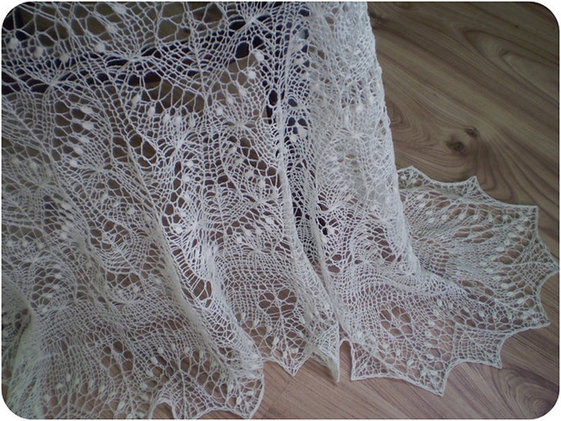 Hand Кnit Shawl White Wedding Shawl Lace Wrap Shawl Knitted Shawl white Knitted Stola White Bridal châle mariée Off white Wedding shawl image 8