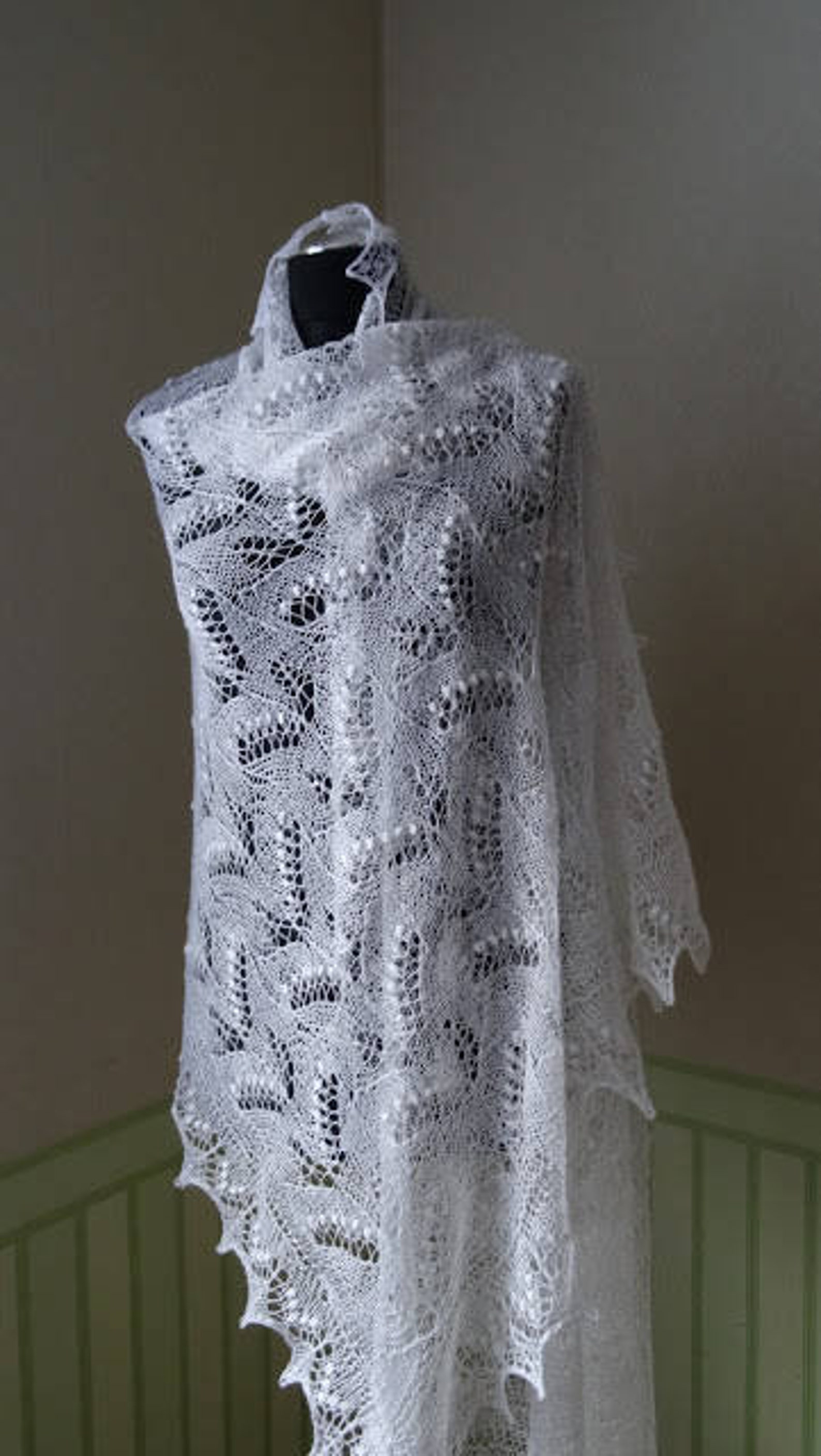 traditional knitted lace shawls
