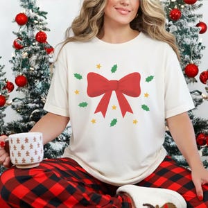 Comfort Colors® Christmas Red Bow Shirt | Coquette Bow Tee | Cute Red Bow Christmas T-Shirt | Xmas Coquette Aesthetic Shirt | Gift for Women