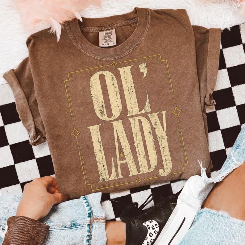Ol' Lady PNG: Funny Retro Quote Graphic Design, Mature Humor png, Vintage Saying Artwork (Digital Download) image 4