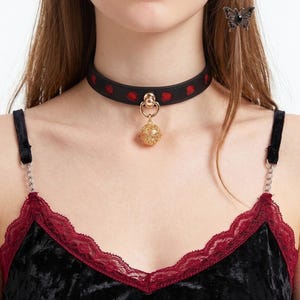 Heart Leather Choker Necklace, Adjustable PU Leather Collar with Bell Charm, Black Punk Cosplay Accessory, Goth Party Jewelry, Gift for her