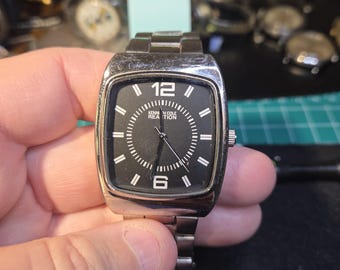 Kenneth Cole Reaktion Quarzuhr.