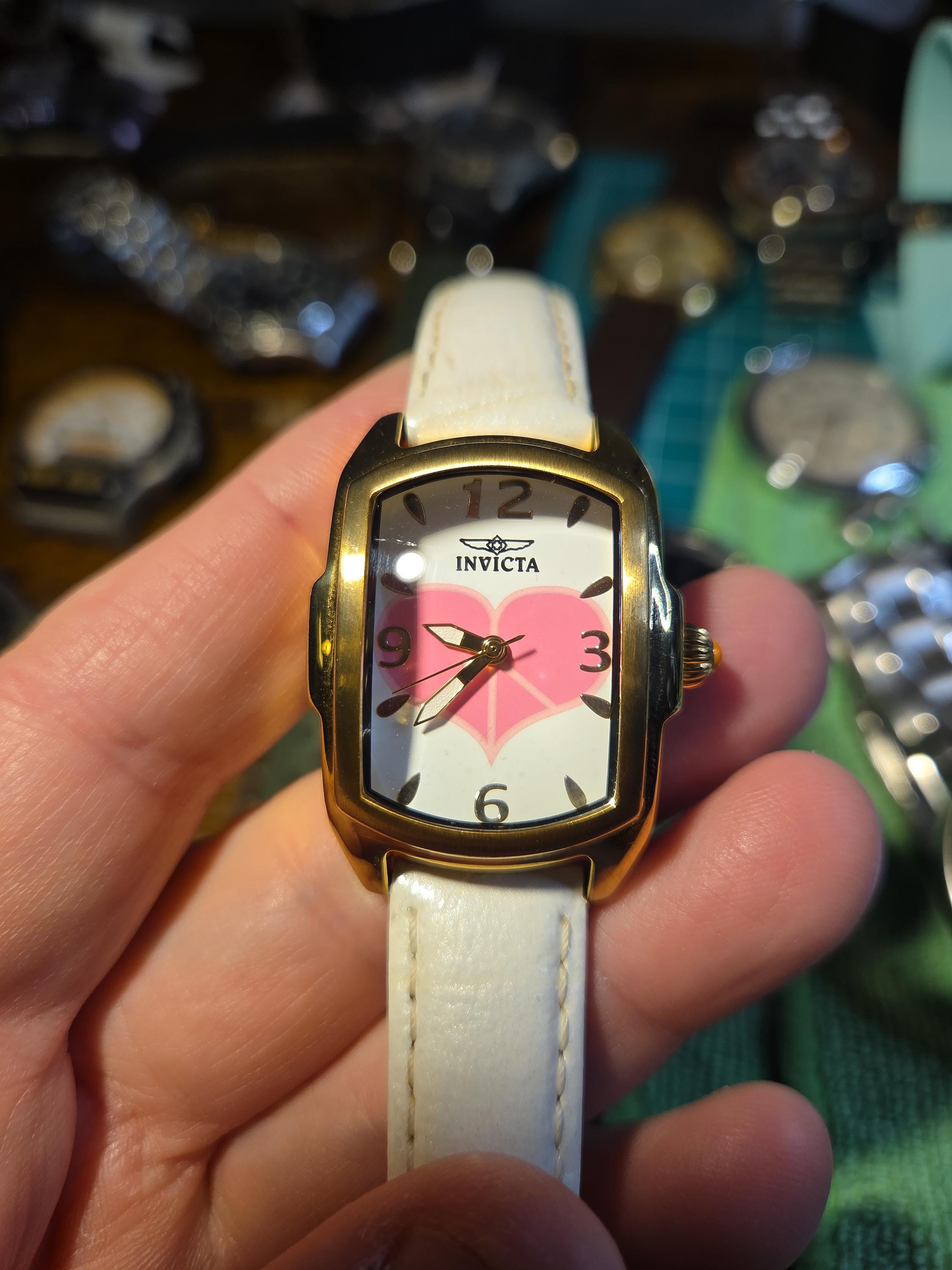 さん専用　INVICTA Baby Lupah換えバンド付きアウトレット Jewelry, Watch, Invicta Baby Lupah Watch: Silver Case, Black