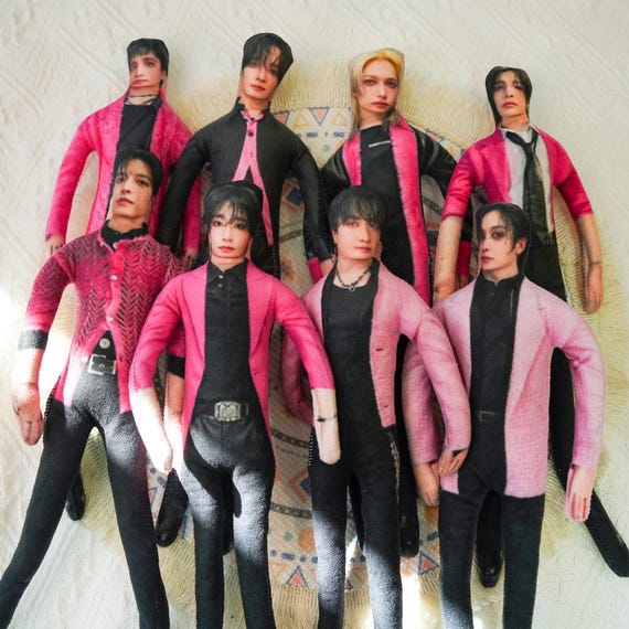 SKZOO DO IT Abstract Plush, Stray Kids Doll, K-Pop Inspired Character Toy, Fan Gift