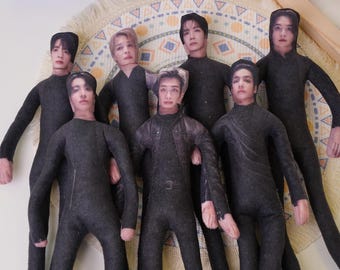 Poupée abstraite inspirée des BTS, ARIRANG World Tour, cadeau de l'armée, jouet K-Pop