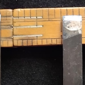 3 cinceles de madera en excelente estado de uso, acero fundido, herrajes de latón Sheffield, hermosa pátina.