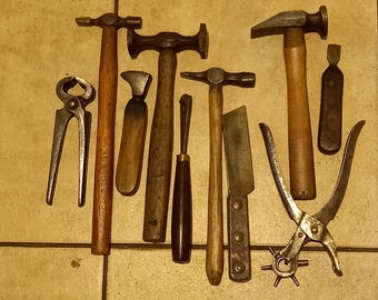 Cobblers tool kit good verity of tools vintage/antique