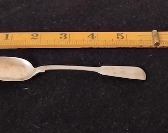 Scottish silver tea spoon Edinburgh 1859'60 Victorian silver tea spoon 20g Monogram M