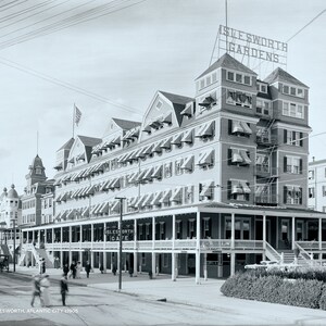 Vintage Photograph of The Hotel Islesworth in Atlantic City circa 1905