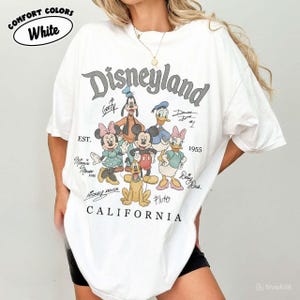 Mickey and Friends Disneyland California Graphic T-Shirt | Comfort Colors Vintage Style Bild 4