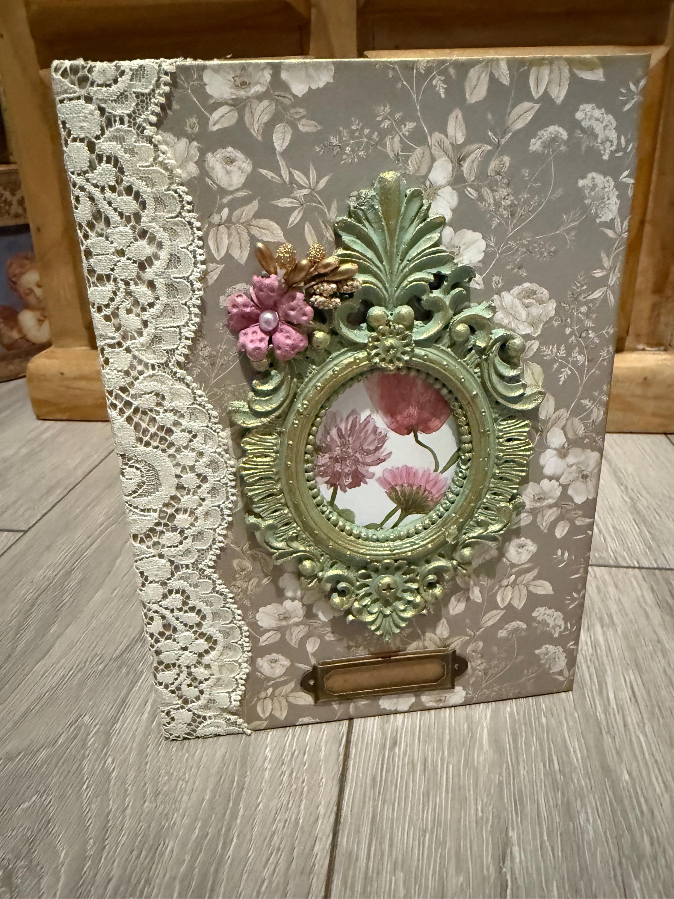 Journal fait main pour armoire de jardin