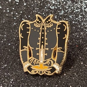 Victorian Girl Torso Enamel Pin