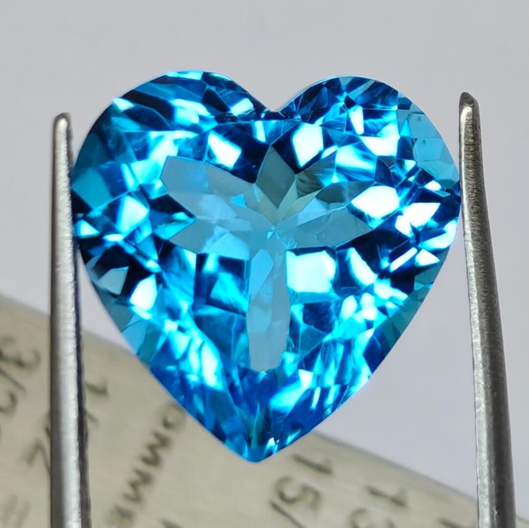 Natural Swiss Blue Topaz 9.57ct • Heart 13.20x13.30mm • Brilliant
