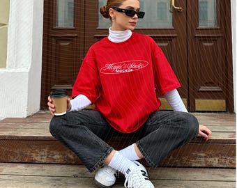 Comfort Colors 1717 Red Mockup, Streetstyle T-Shirt Mockup, Modern Lifestyle Mockup, Red Comfort Colors 1717 Mockup