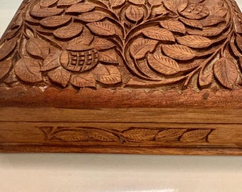 Handcrafted Walnut Jewelry Box - Wooden Keepsake Organizer