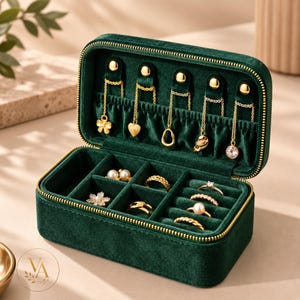 Personalized Large Velvet Jewelry Box - Custom Travel Jewelry Case Storage Organizer for Women - Accessories Organizer - Christmas Gifts