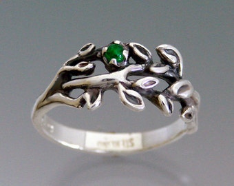 Branches Ring with Emerald, Ruby or Sapphire Cabochon