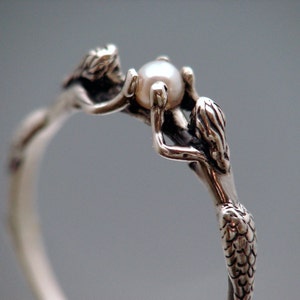 Two Mermaids Ring with Pearl in Sterling Silver Size 3 to 9 image 2