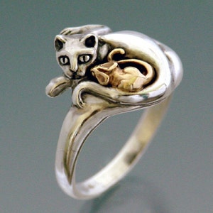 Cat Ring ~ Cat and Mouse Ring ~ Bi-Metal Sterling Cat with 14k Mouse