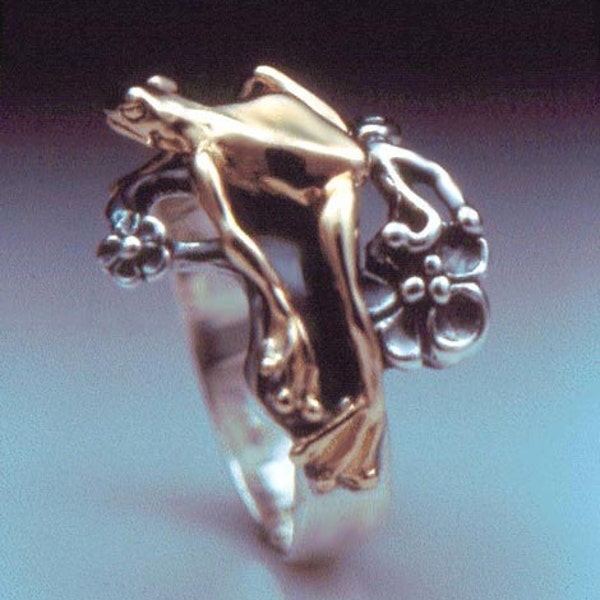 Tree Frog Bi-Metal Ring ~ Sterling Silver and Bronze