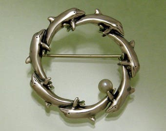 Seven Dolphin Wheel Brooch with Japanese Akoya Pearl, Dolphin Pin, Dolphin Brooch, Dolphin Circle Pin Brooch