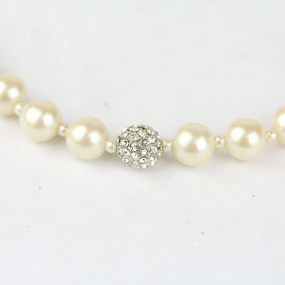 Vintage Signed Trifari Faux Pearl Rhinestone Bead… - image 3