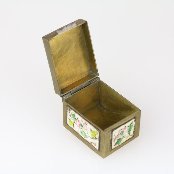 Vintage Chinese Brass Guilloche Enamel Pill Box - image 5