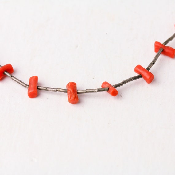 Vintage Navajo Liquid Silver & Coral Bead Necklace - image 2