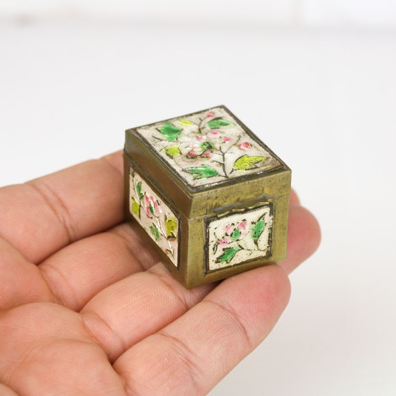 Vintage Chinese Brass Guilloche Enamel Pill Box - image 6