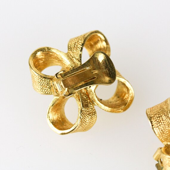 Vintage Signed Kenneth Jay Lane Large Gold Plated… - image 3