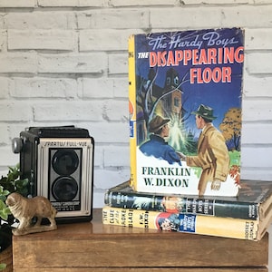 1940 Hardy Boys The Disappearing Floor Tweed with Dust Jacket